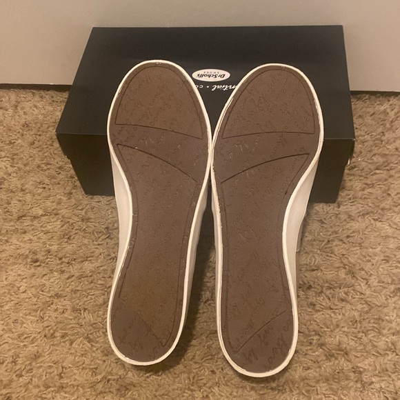 Dr. Scholl's Luna Slip-on Taupe Flats with White Sole. Women’s Size 10 - Picture 6 of 10